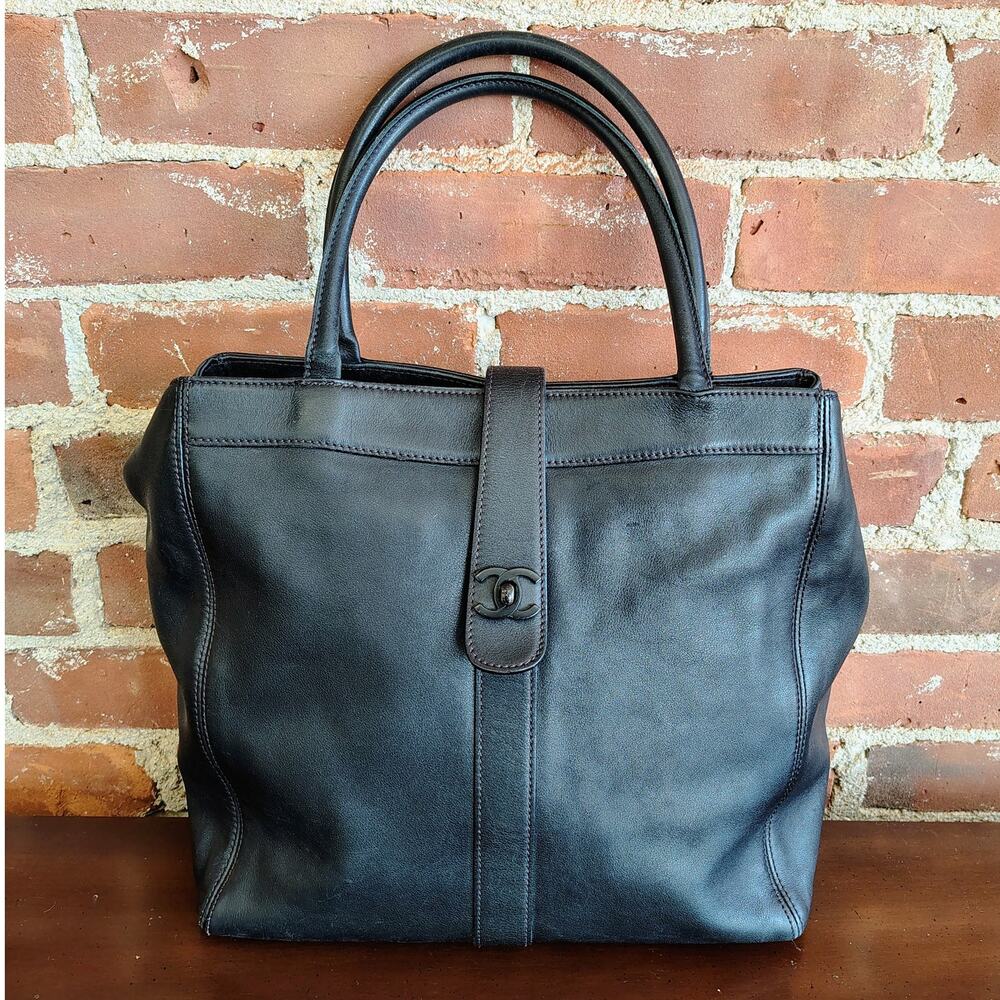 Chanel Vintage 1997 Dark Brown CC Turnlock Leather Tote Serial 5782846